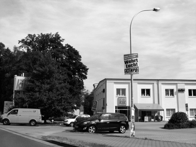 Guben, NPD-Plakat: Wie es ist, wenn die NPD sich "wehrt", war zuletzt in Eisenhüttenstadt zu erleben.